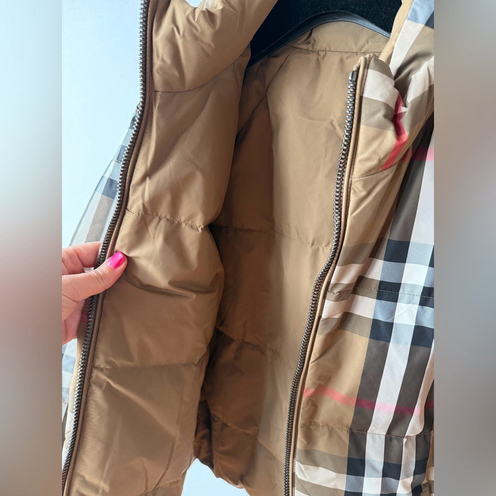 Burberry Beige Check Quilted Puffer Jacket - Picture 5 of 11